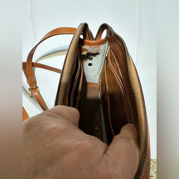 Vintage Dooney & Bourke Crossbody Pebble Leather bag - Picture 5 of 8